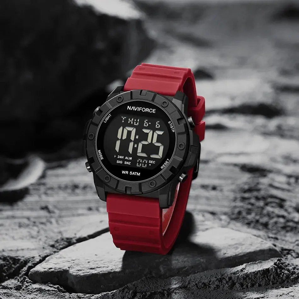Naviforce 7110 - Black Red